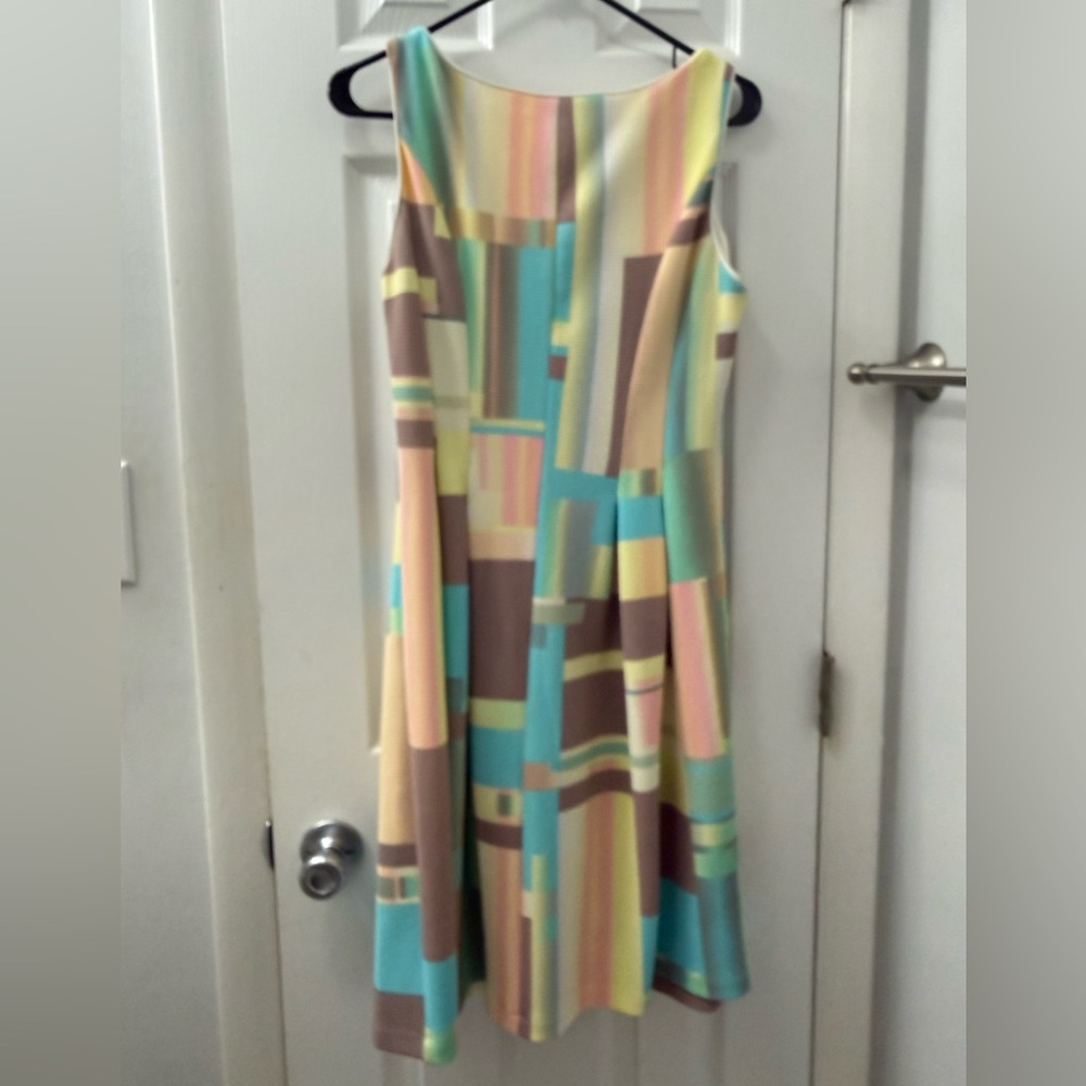 Colorful Geometric Midi Dress - Picture 2 of 3
